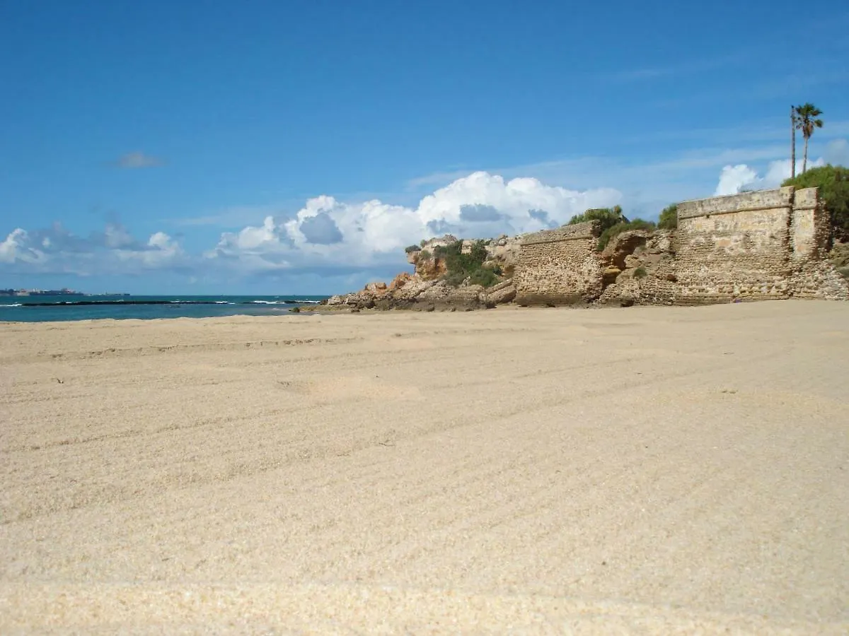 Luminoso apartamento en playa las redes, entorno natural pinares y dunas. Wifi El Puerto de Santa María